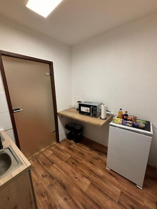 Gemuetliche Wohnung Mit Balkon Саарбрюкен Екстериор снимка